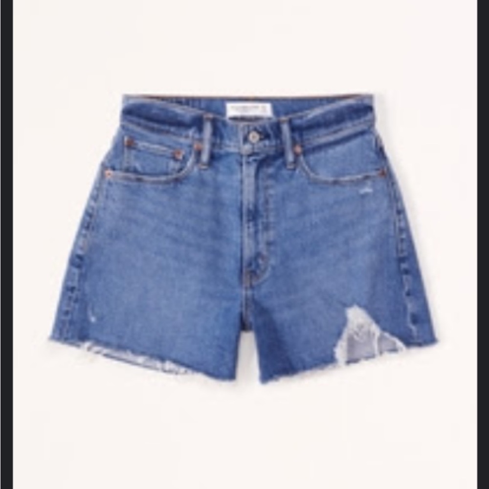 Abercrombie & Fitch High Rise 4 Inch Mom Short